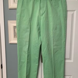 Men’s vineyard vines Kelly green khaki pants 38 x 32